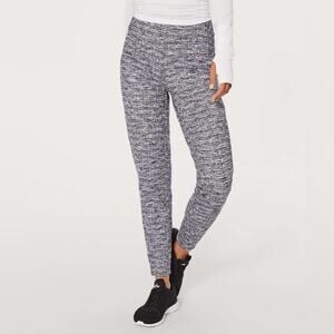 Lululemon Run On Jogger 28" Stretch Active Pants Ringspun Denim Black White 6